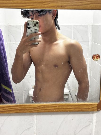 chat looking for friends  from Bangkok