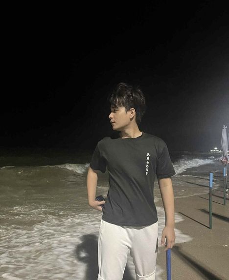 แชท หาเพื่อนคุย, โสด  ที่อยู่  ชลบุรี