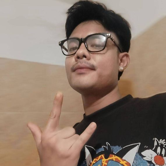 แชท หาแฟน, โสด 