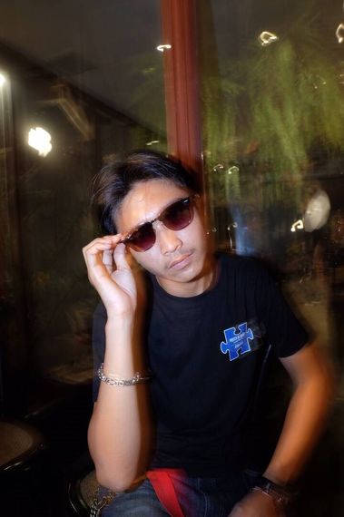 แชท หากิ๊ก  ที่อยู่ กรุงเทพมหานคร