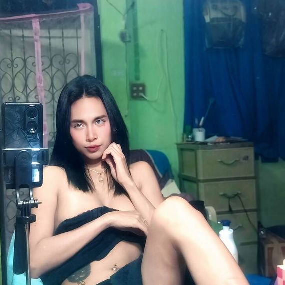 แชท หากิ๊ก, โสด  ที่อยู่  สมุทรปราการ