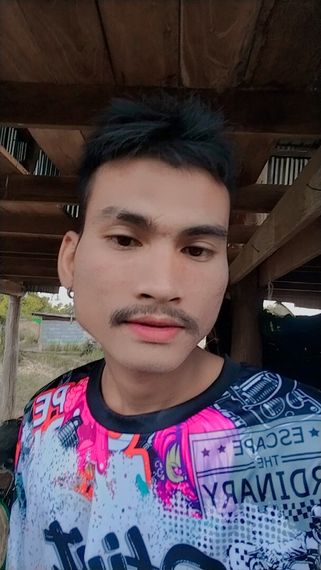 แชท แชทเปิดกล้อง