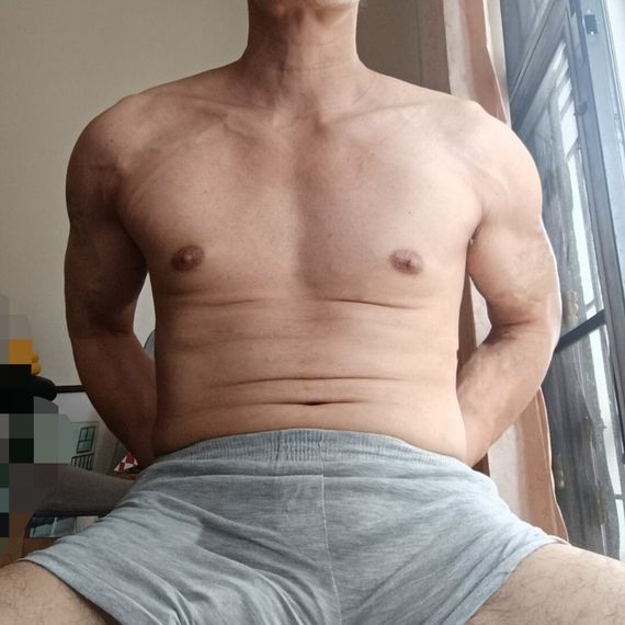 แชท หาเพื่อนคุย, หากิ๊ก 