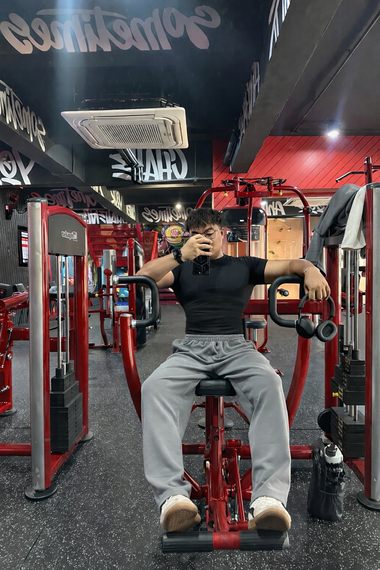 chat looking for friends from Phuket