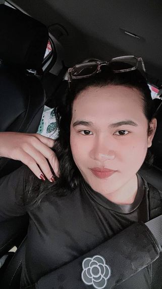 chat chat, hangout  from Samut Prakarn