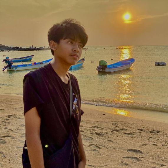 แชท หาเพื่อนคุย  ที่อยู่  ชลบุรี