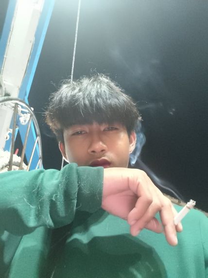 chat looking for friends  from Sakon Nakhon
