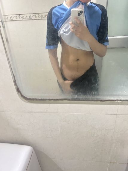 แชท แชทเปิดกล้อง  ที่อยู่ กรุงเทพมหานคร