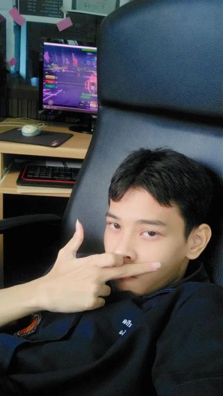 chat looking for friends  from Samut Songkhram