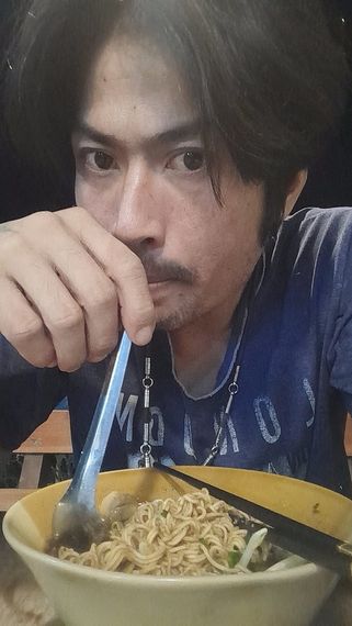 chat find love, chat from Bangkok