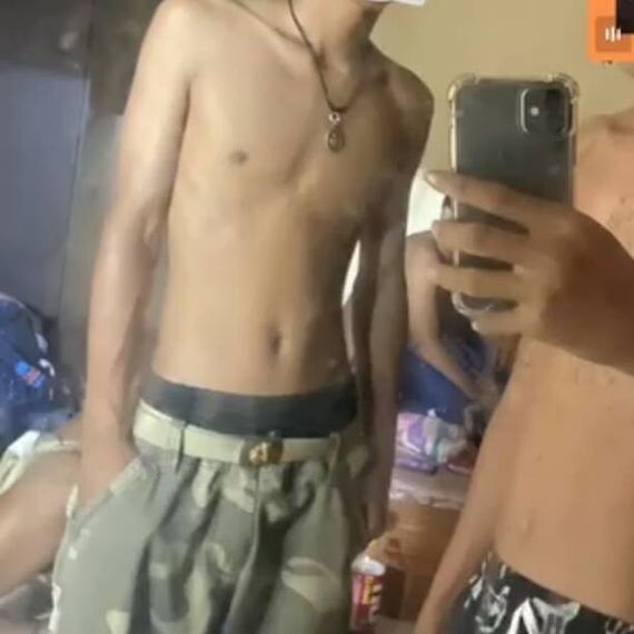 แชท หาเพื่อนคุย, โสด 