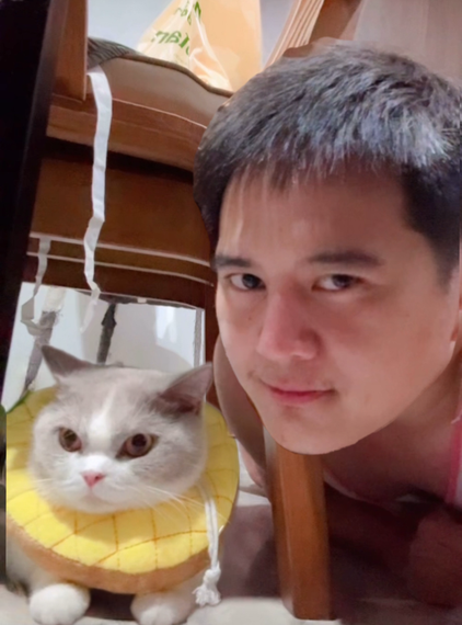 แชท หากิ๊ก  ที่อยู่ กรุงเทพมหานคร