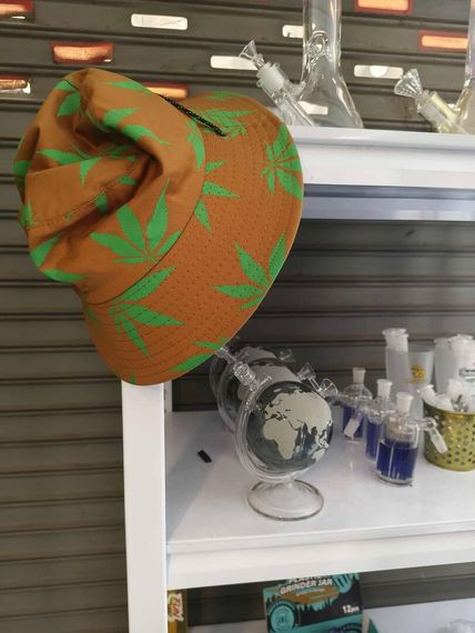 แชท หาเพื่อนคุย  ที่อยู่  สุพรรณบุรี