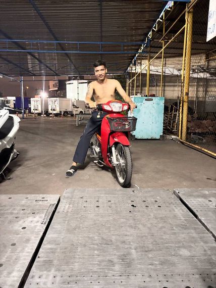 แชท หาเพื่อนคุย, โสด  ที่อยู่ กรุงเทพมหานคร