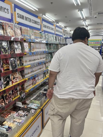 chat find love, chat  from Bangkok