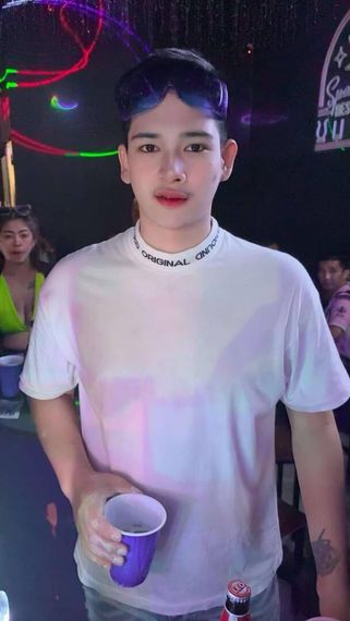 แชท แชทเปิดกล้อง 