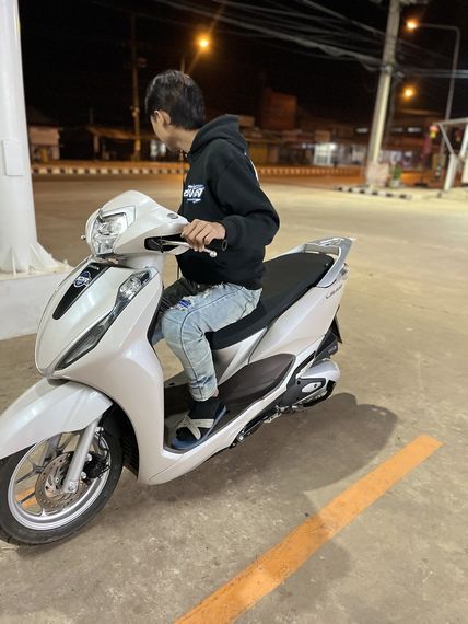 แชท แชทเปิดกล้อง 