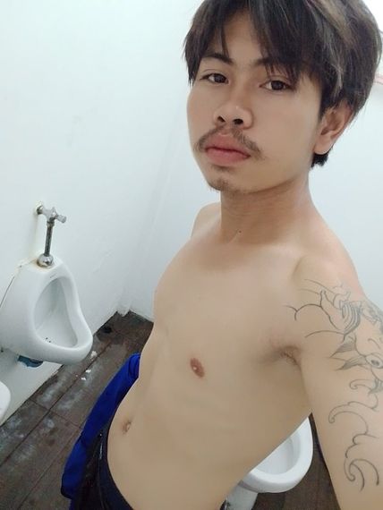 แชท หาแฟน, หาเพื่อนเที่ยว  ที่อยู่ กรุงเทพมหานคร