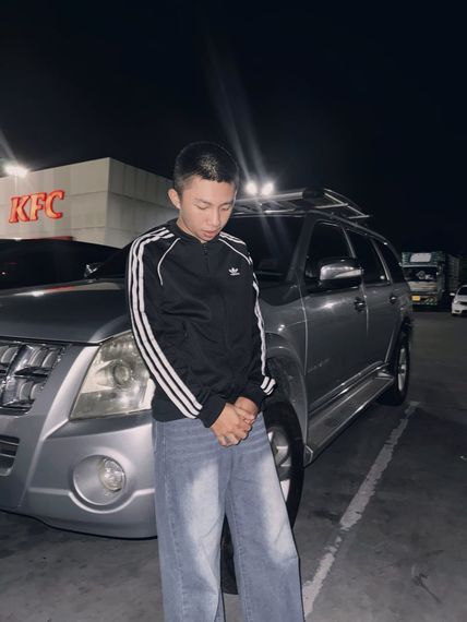 แชท หาเพื่อนเที่ยว, หากิ๊ก  ที่อยู่  ชลบุรี