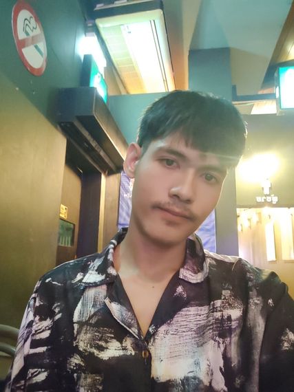 chat find love, chat  from Bangkok