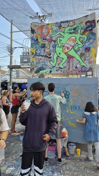 chat looking for friends 