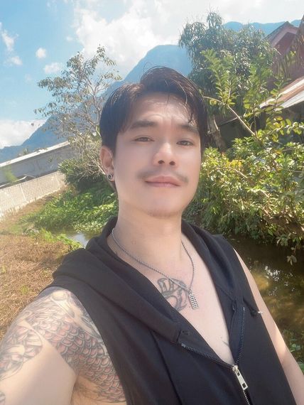 แชท หากิ๊ก 