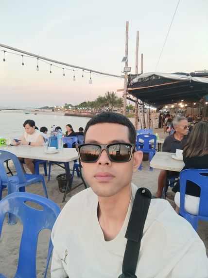 แชท หาเพื่อนคุย  ที่อยู่ กรุงเทพมหานคร