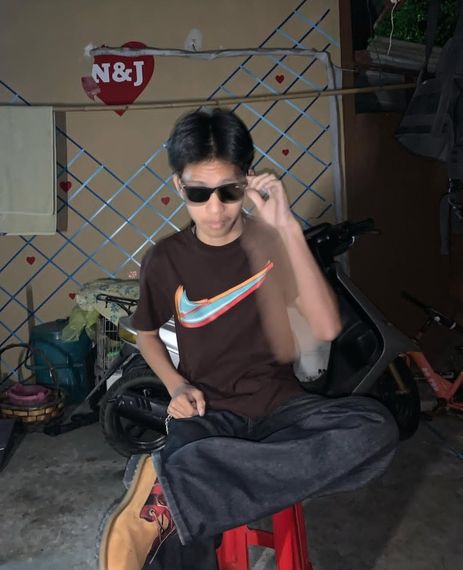 แชท หากิ๊ก  ที่อยู่ กรุงเทพมหานคร
