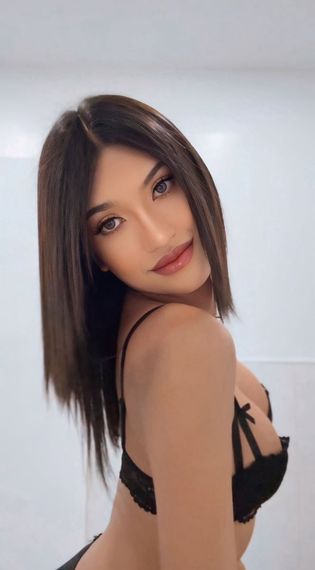 แชท หากิ๊ก  ที่อยู่ กรุงเทพมหานคร