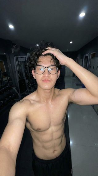 chat chat, hangout  from Bangkok