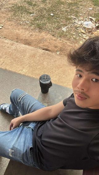 chat looking for friends  from Chiang Mai
