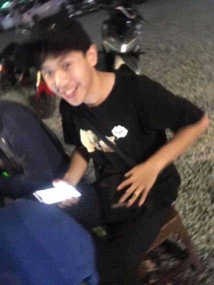 chat looking for friends  from Chon Buri