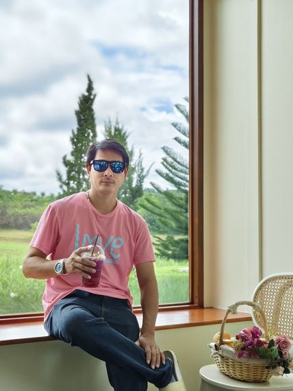 chat chat, single  from Bangkok