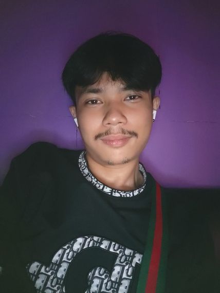 chat find love, chat  from Bangkok