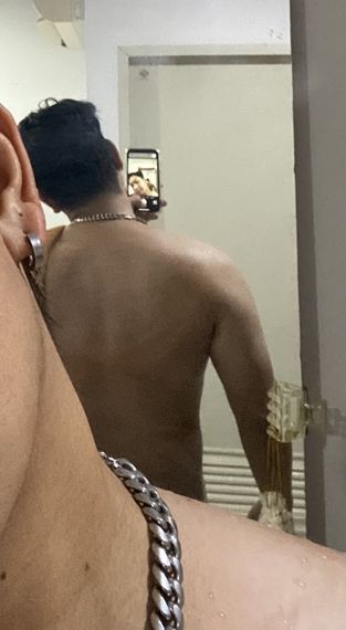 chat looking for friends  from Bangkok