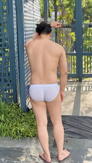 แชท หากิ๊ก, โสด  ที่อยู่ กรุงเทพมหานคร