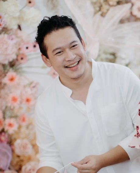 แชท หากิ๊ก, โสด  ที่อยู่ กรุงเทพมหานคร