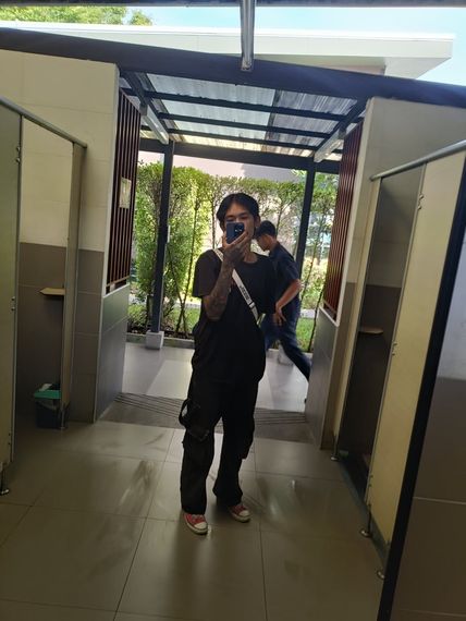 chat chat  from Pathum Thani