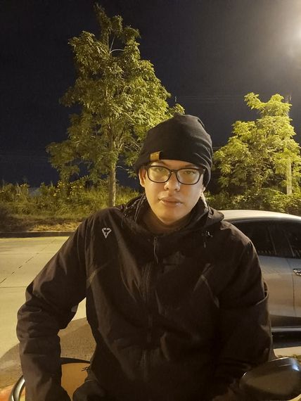 chat chat, single  from Chiang Mai