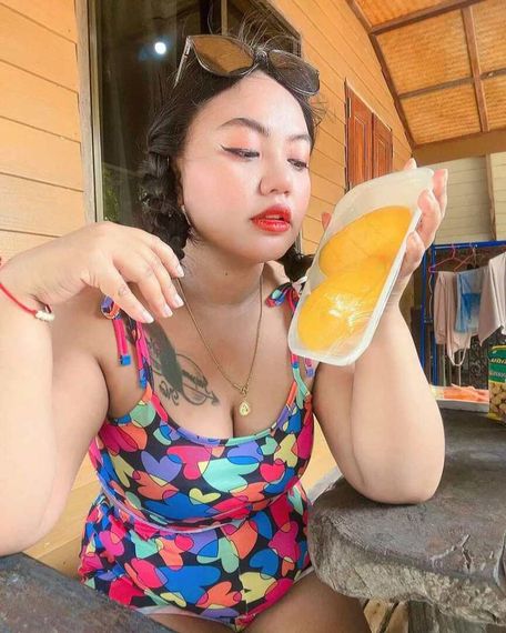 chat single, camera chat  from Bangkok