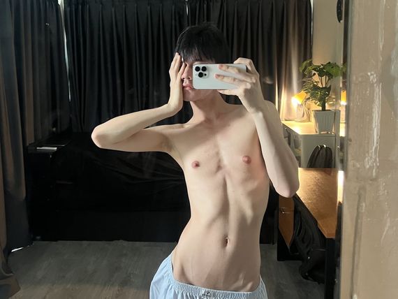 chat looking for friends  from Bangkok