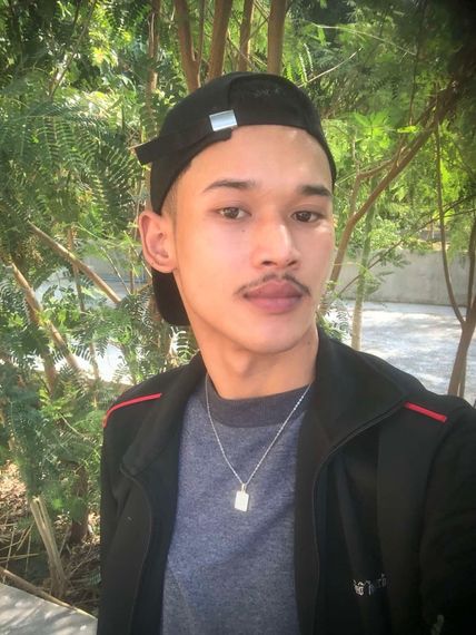 chat chat, find line friends  from Nakhon Pathom