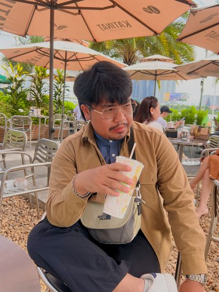 chat looking for friends  from Pathum Thani