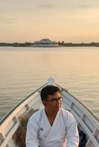 chat chat, hangout from Bangkok