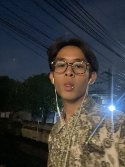 chat chat, single  from Nonthaburi