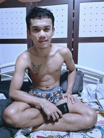 chat find love, chat  from Bangkok