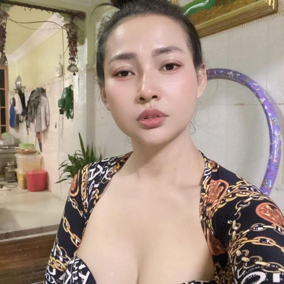 chat find love, chat  from Bangkok