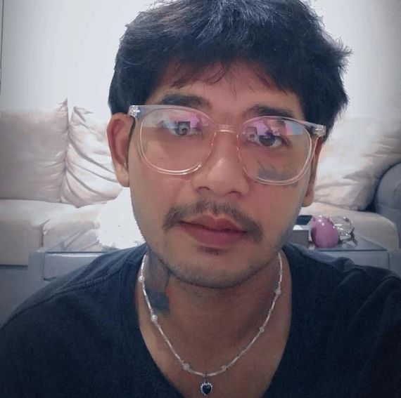 chat looking for friends  from Bangkok