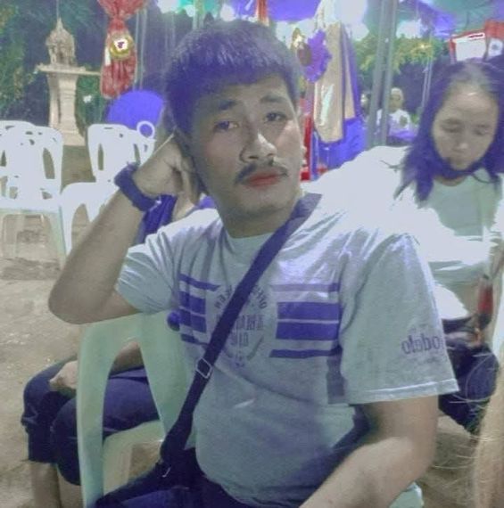 chat chat, hangout  from Ratchaburi