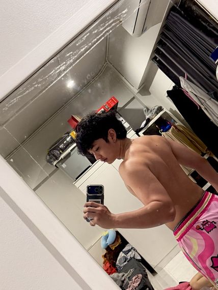 แชท หากิ๊ก, โสด 